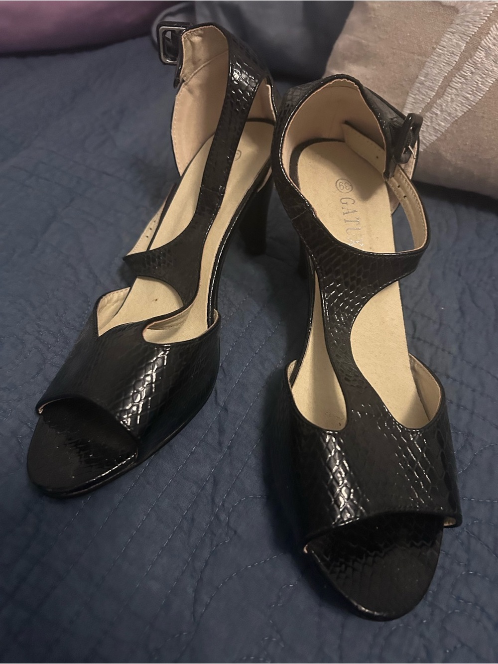 Black T-Strap Open-Toe Heeled Sandals with Ankle Buckle